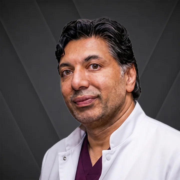 Dr Mahesh Naidu