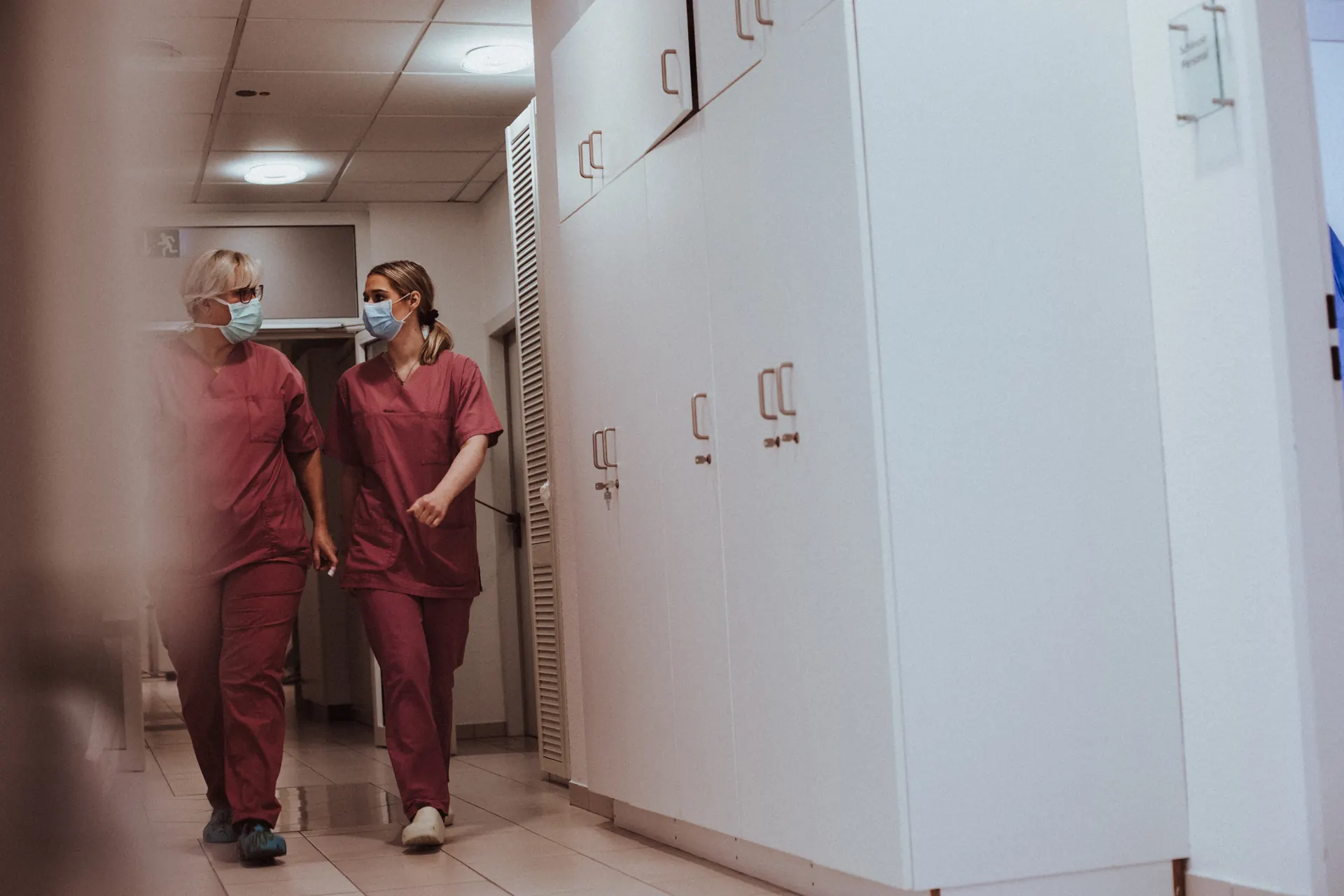 Two Weight Doctors® nurses in the clinic corridor